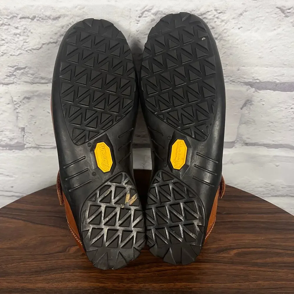 Cole Haan Mens 9 Old Money Quiet Luxury Preppy Leather Vibram Strap Work Loafers